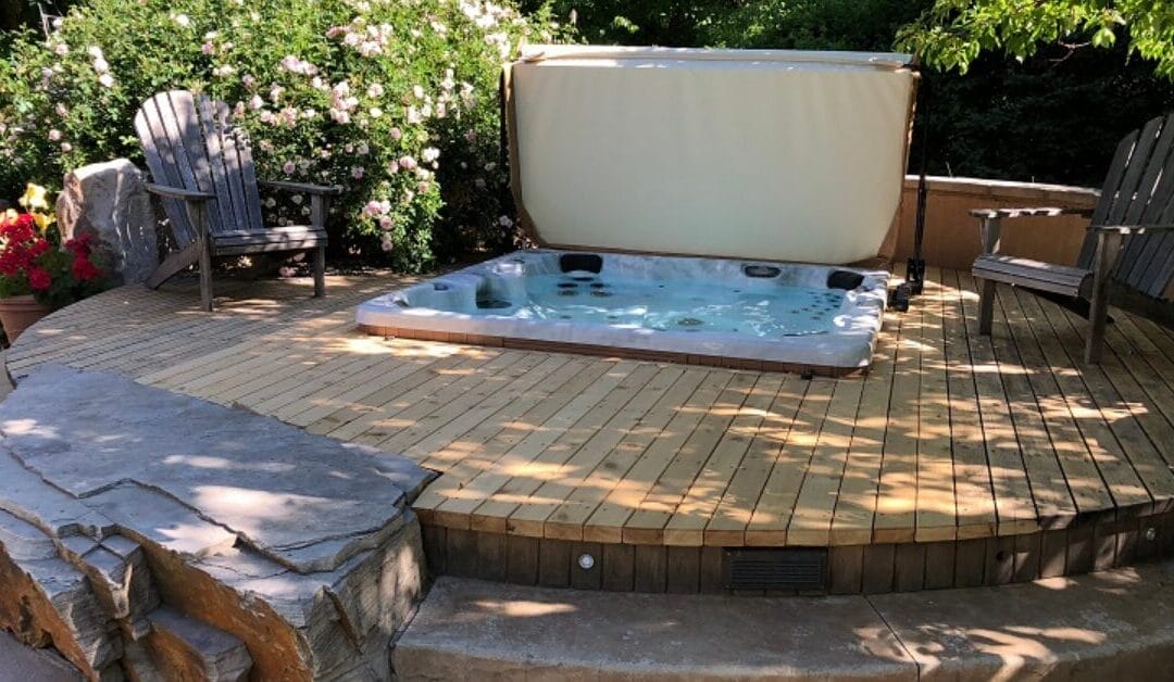 How to Design Your Spa to Match the Fall Season and Your Outdoor Space